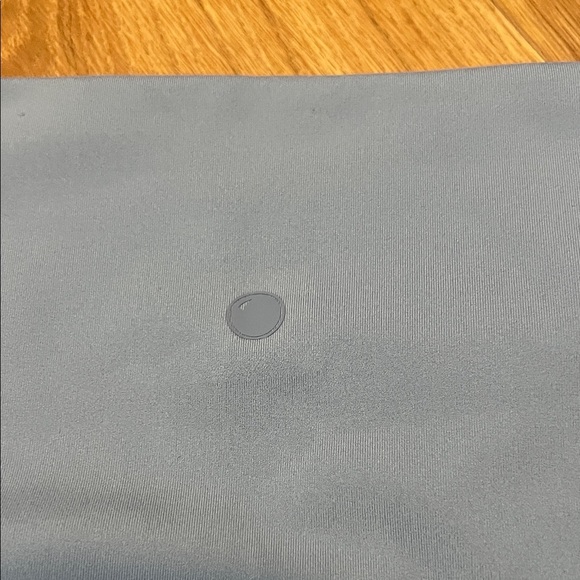 Yogalicious Women's Slate Blue Bike Shorts medium like new - Picture 3 of 4